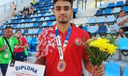 Koray Uygun’dan Balkanlarda tarihi başarı