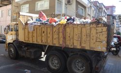 Nazilli'de çöp ev temizlendi: 3 kamyon çöp çıkarıldı