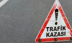 Motosiklet sürücüsü refüje çarptı! 1 ölü, 1 yaralı
