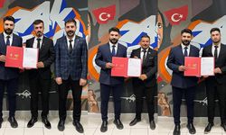 AK Parti Aydın’da bayrak değişimi! Üç ilçe başkanı daha belli oldu