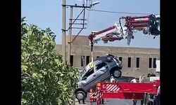 Aydın’da otomobil devrildi! Trafik kilitlendi