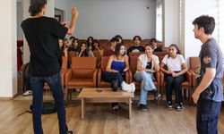 Başkan Yetişkin ile her yaştan sanatsever bu kursta buluşuyor