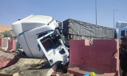 Ölümle biten tesadüf! İki TIR çarpıştı, sürücüler kardeş çıktı