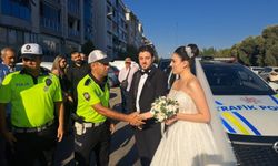 Aydın’da trafik polislerinden unutulmaz düğün sürprizi