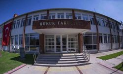 Danıştay kararıyla Hukuk Fakültesi barajı yeniden 125 bine çıktı! Tercih sistemi güncellendi