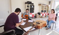 Efeler Belediyesi müzik akademisi seçmelerine yoğun ilgi
