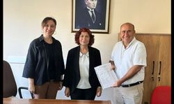 Polat resmen görevde! Mazbatasını teslim aldı