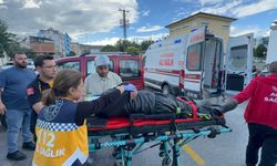 Söke’de kayganlaşan yol kaza getirdi! Kurye yaralandı
