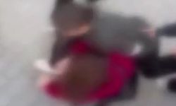 İzleyenler 'yazıklar olsun' dedi! Kız öğrencilerden okul yakınında büyük edepsizlik