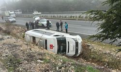 Yolcu minibüsü şarampole devrildi: 13 yaralı