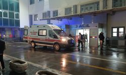 Babasını pompalı tüfekle öldürüp kendini eve kilitledi