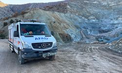Toprak altında kalan Sabri Yıldırım'ın cansız bedenine ulaşıldı
