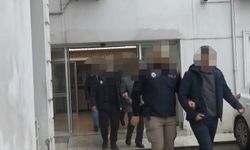 FETÖ operasyonunda yasaklı kitaplar ve CD'ler ele geçirildi