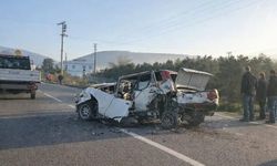 Zincirleme kazada araç tanınmayacak hale geldi