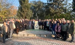CHP Efeler Kubilay ve devrim şehitlerini andı