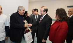 Müdür Şenkul, Aydın Şehir Hastanesi’nin ilk hastalarını ziyaret etti