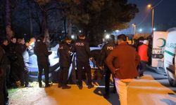 Park halindeki araçtan silah sesi geldi: Bekçi otomobilinde ölü bulundu