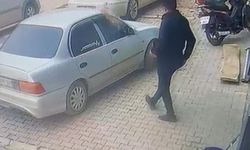 Aracına binerken ölümden döndü: Balkondan üzerine düşen saksı teğet geçti