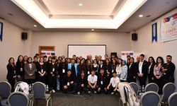 Kuşadası’ndaki Gençlik Kampına yoğun katılım
