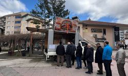 Vatandaşın lokma döktürme gerekçesini öğrenenler şaşkınlığını gizleyemedi