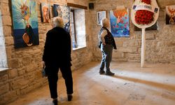 İbramaki Sanat Galerisi ‘Çinilerin Dansı’ sergisine ev sahipliği yapmaya başladı