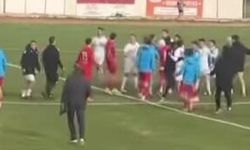 Ege derbisinde gergin anlar! Altay ve Sökeli futbolcular birbirine girdi
