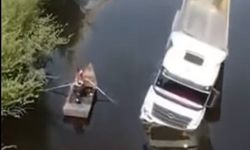 Aydın’da tır sürücüsü göz göre göre taşkının ortasına girdi