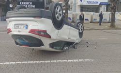 Seyir halindeki araç takla attı! 2 yaralı