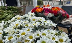 Aydın’da bayram öncesi durgunluk: Çiçekçiler umduğunu bulamadı