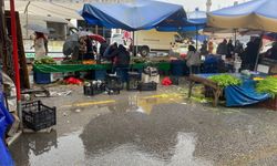 Aydın’da sağanak vurunca esnaf isyan etti