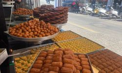 Ramazan, Söke’deki tatlıcıların yüzünü güldürdü