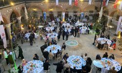 UDEF Aydın’daki yabancı öğrencileri iftar sofrasında buluşturdu