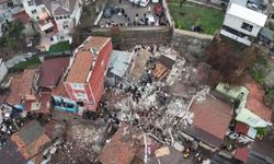 Mahallede 2 binanın çökmesi sonucu ekipler seferber oldu