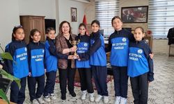 Germencik’te hentbol gururu: Neşetiye Ortaokulu Türkiye yarı finalinde