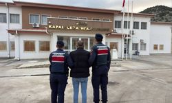 Aydın’da yağma ve dolandırıcılık suçlarından aranıyordu! 25 yıl hükümlü şahıs yakalandı!