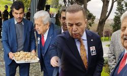 Başkan Kaplı Özal’ın anma törenine katıldı! Aydın’ın incirini dağıttı