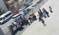 Bu sefer silah sesleri başka bir şehirden yükseldi! Okul önünde öğrenciye 5 el ateş açıldı