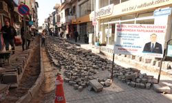 İncirliova Belediyesi'nden yeni cadde düzenlemesi: Esnaf ve yayalar daha rahat edecek