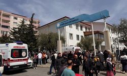 Sekizinci sınıf öğrencisi 5 silahla ortaokulu bastı! 1 öğretmen ve 3 öğrenci öldü Feci olayda 20 kişi yaralandı