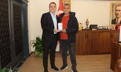 Koçarlı’da emekliye ayrılan personellerin hakları ödendi