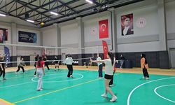Koçarlı’da saha kadınların oldu: Voleybol takımının ardından futbol takımı kuruluyor