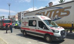 Okul önü kan gölüne döndü! Yaya geçidinde tır çarptı
