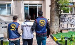 Aydın’da 12 yıl hapisle aranıyordu! İzmir’de saklanırken yakalandı