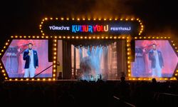 Aydın’da Kültür Yolu Festivali devam ediyor! Emre Altuğ sevenleriyle buluştu