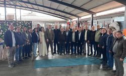 Aydın'da MHP'li başkanın mutlu günü: Birçok partili düğünde bir araya geldi