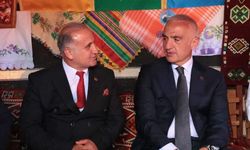 Başkan Kaya ve Bakan Ersoy bir arada! İncirliova’nın kültürel mirası Bakan Ersoy’a anlatıldı