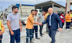 Çine’de 1 Mayıs’ta mesai yapan emekçiler yalnız bırakılmadı