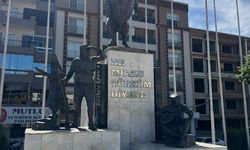 İncirliova'da olay yaratan Atatürk heykeli iddiasına belediyeden net açıklama