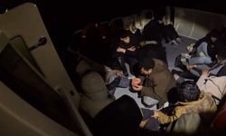 Kuşadası’nda 20 düzensiz göçmen kurtarıldı