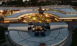 Survivor’dan elendi Kuşadası’nda konser verecek